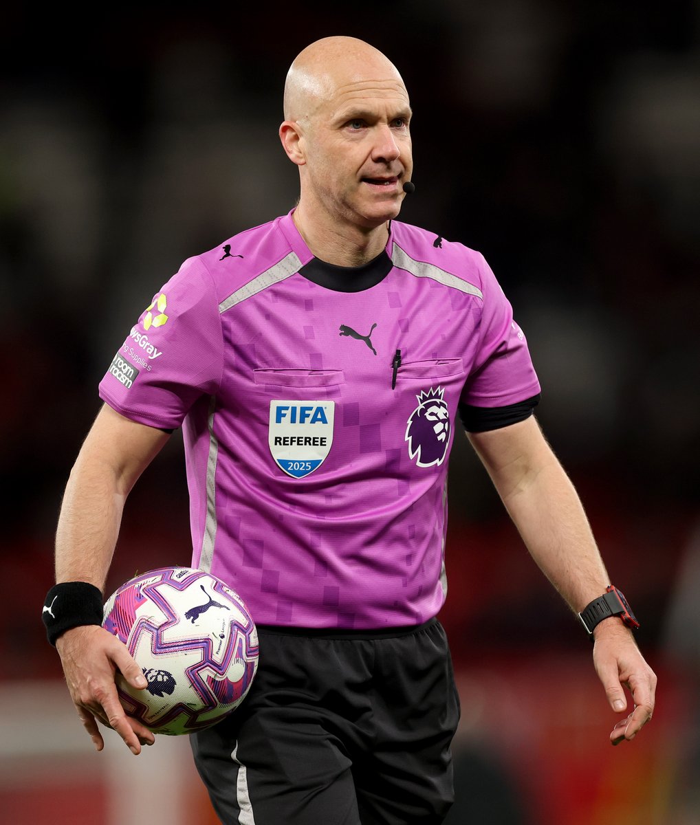 Anthony Taylor amestaafu kwa heshima, alinusurika kichapo